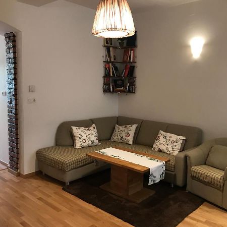 Nice Apartment Near Schoenbrunn And Downtown Wien Eksteriør bilde
